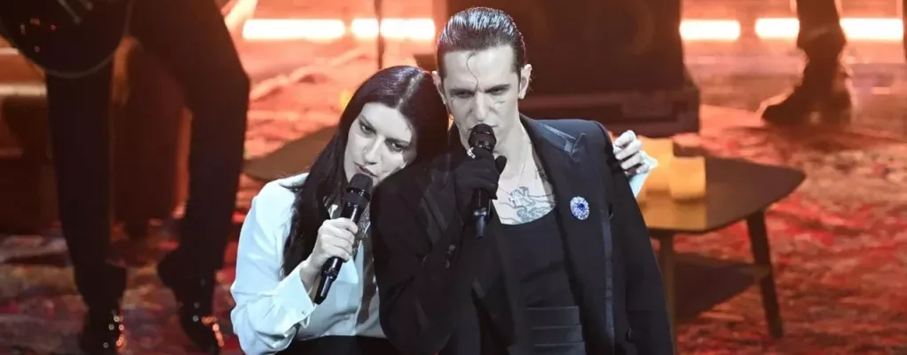 Achille Lauro infiamma e commuove l’Ariston