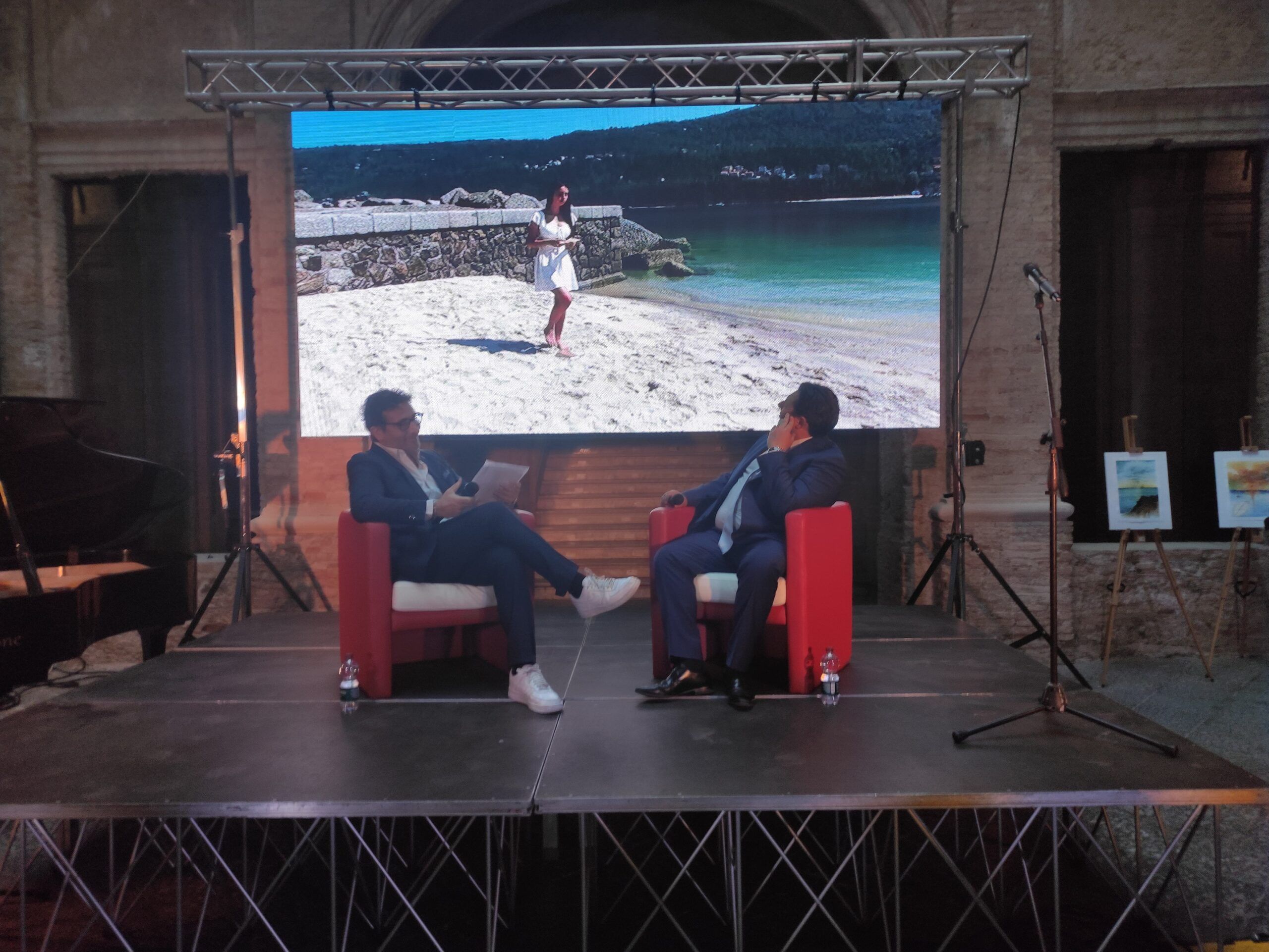 La poesie come filtro delle esperienze di vita: a Vibo la presentazione del libro di Tonino Fortuna