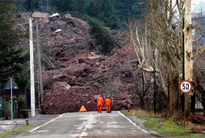 Rischio idrogeologico, Legambiente: «In Calabria azioni celeri per evitare tragedia come ad Ischia»