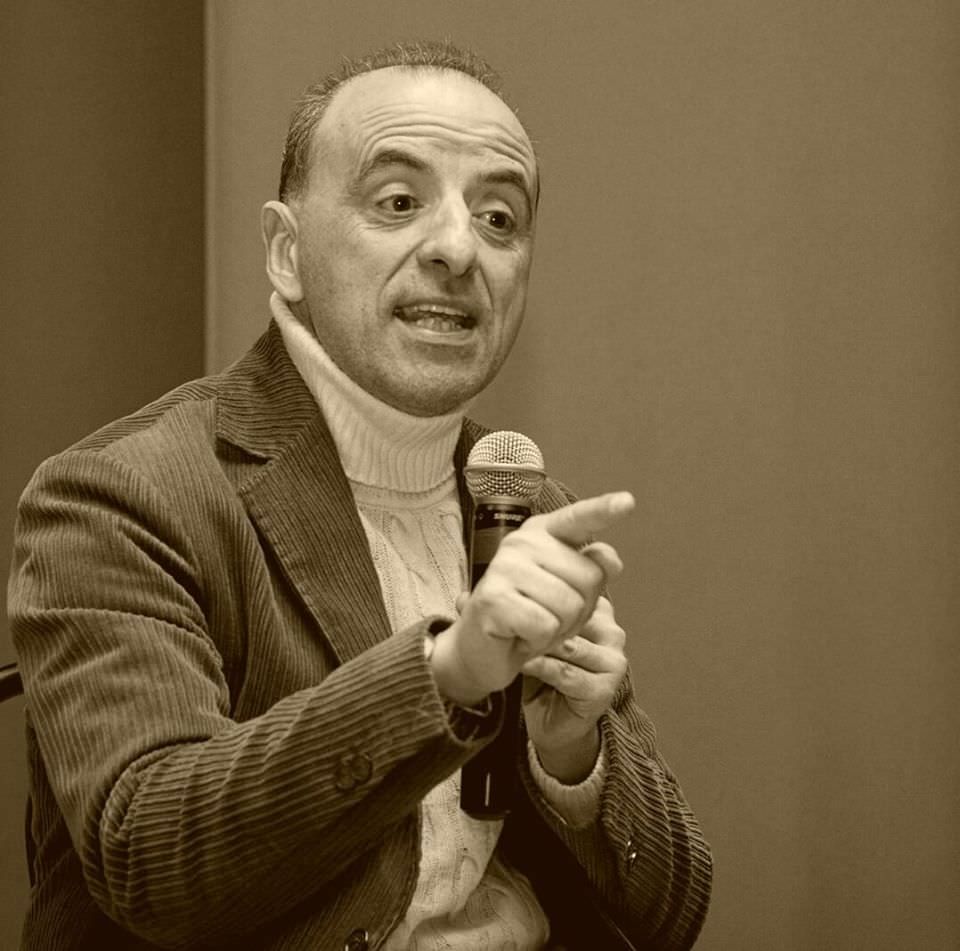 «In attesa di tornare a parlarci, parliamo a noi stessi»