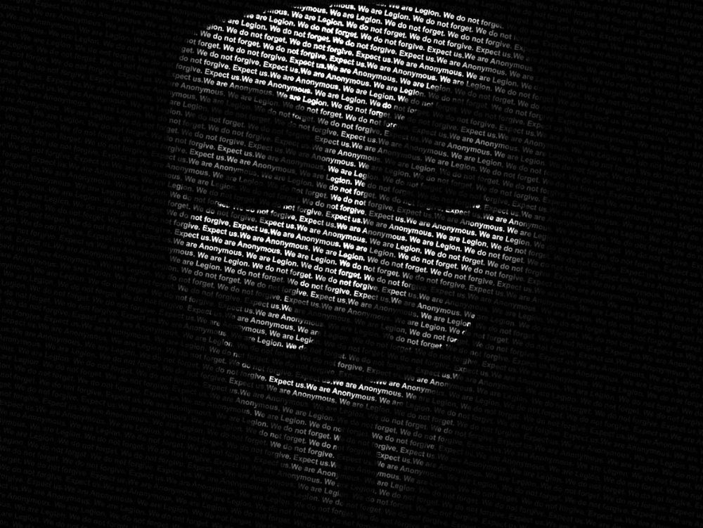 Anonymous attacca "il porto": no al rigassificatore