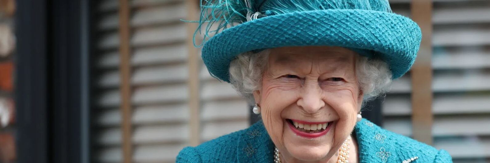 A 96 anni la regina Elisabetta ritratta con una foto d’autore – LO SCATTO