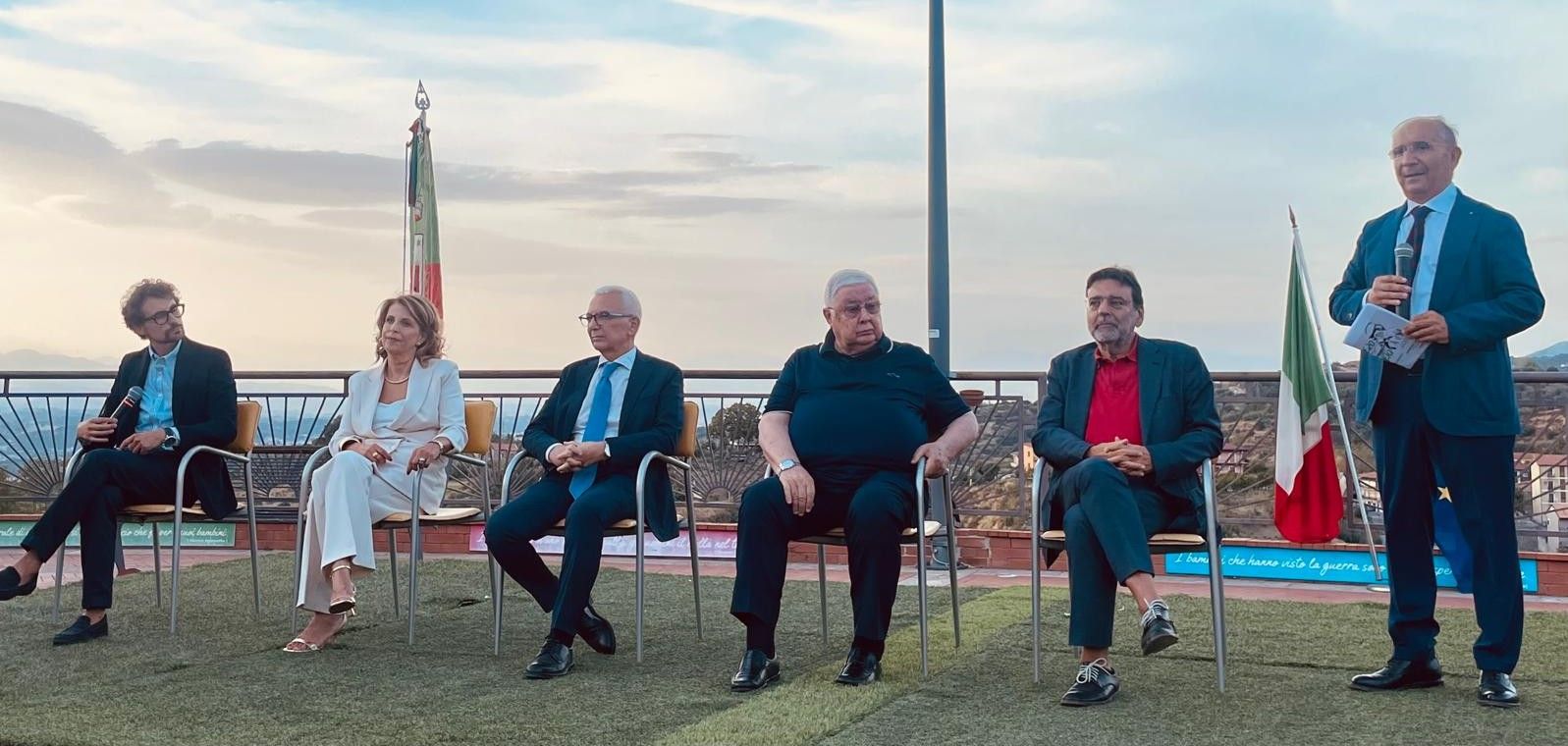 C’è una Calabria che da un “pacchero alla ‘ndrangheta”