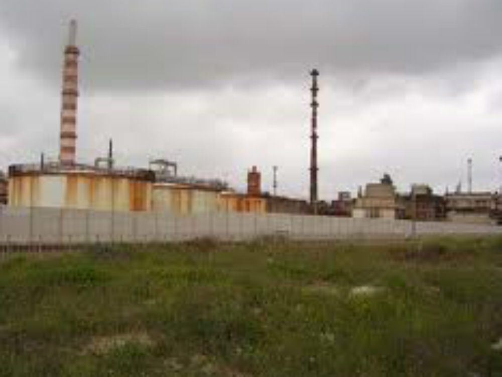 Bonifica di Crotone, occupato il municipio