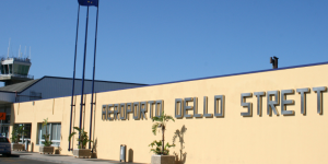 Portafogli rubato sul treno e gettato in aeroporto a Reggio Calabria: denunciate due donne