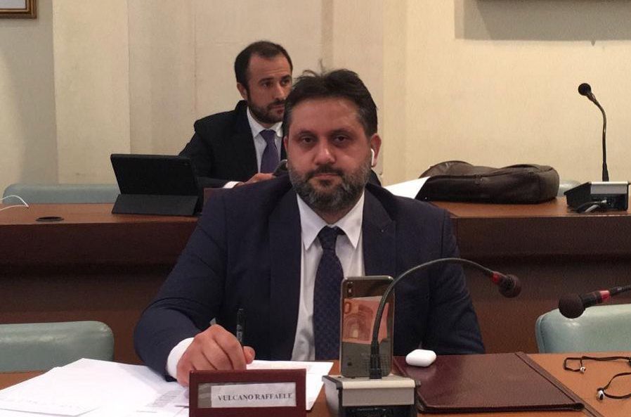 Corigliano Rossano, positivo un consigliere comunale. Vulcano: «Ho contratto il Covid»