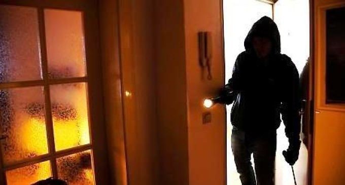 Rapine in case, arrestato un membro di una banda slava