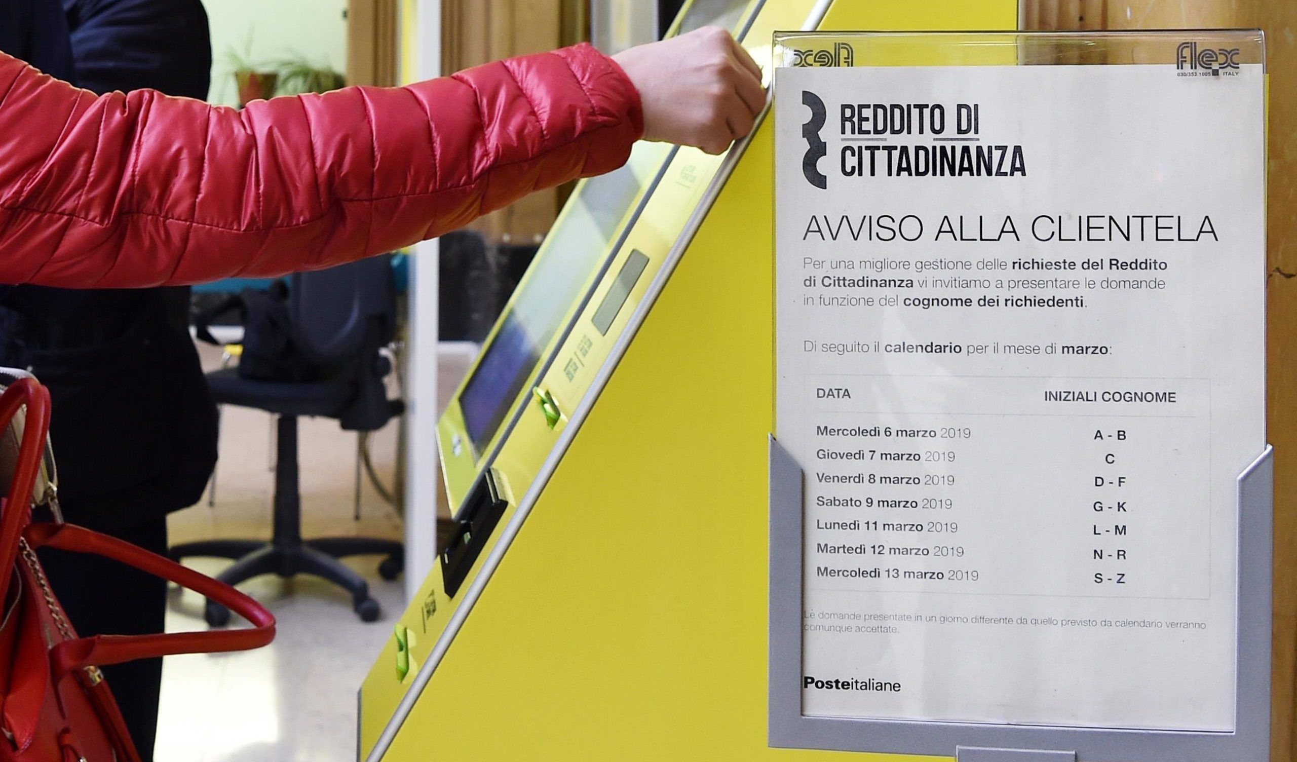 Furbetti del reddito di cittadinanza scoperti nella Locride, 2 denunce