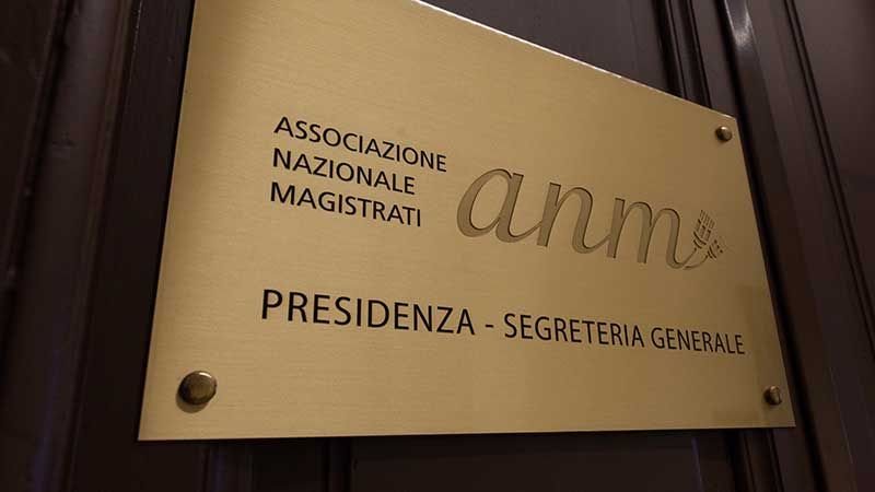 Anm Catanzaro: «Rispetto per il lavoro dei Magistrati e delle Forze dell’ordine»