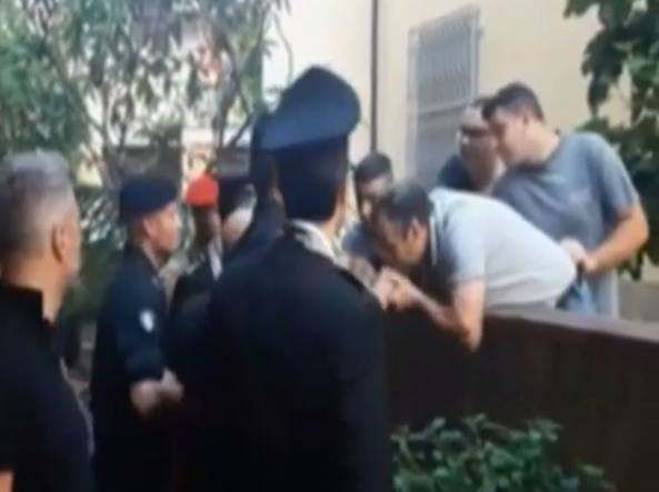 Quel baciamano mafioso è devastante