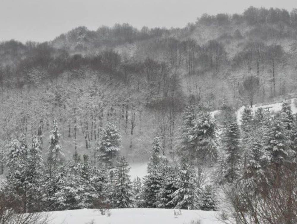 Pasqua sotto la pioggia e la neve