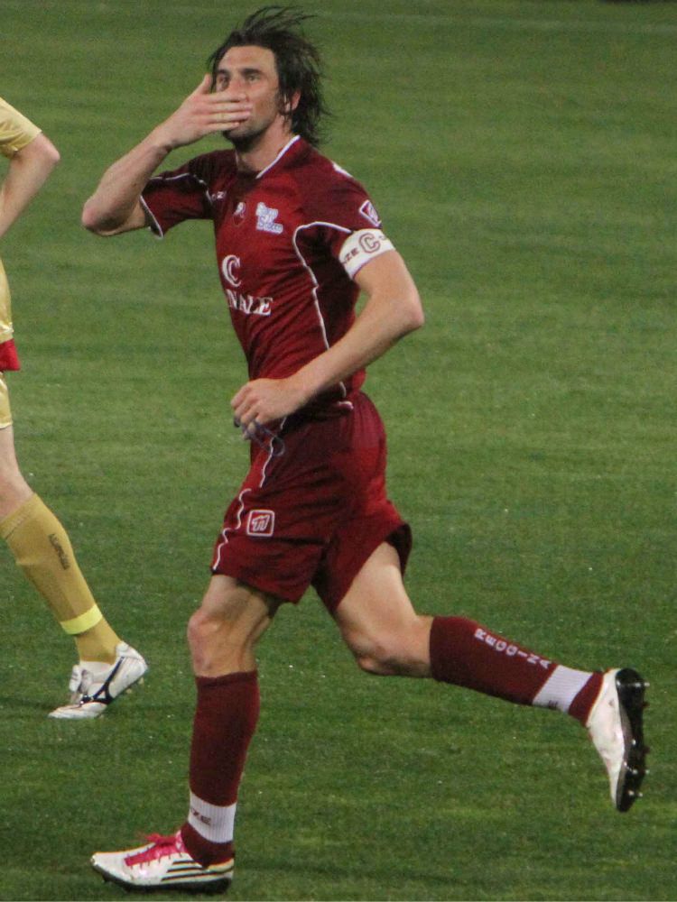 Coppa Italia, una deludente Reggina supera un modesto Carrara