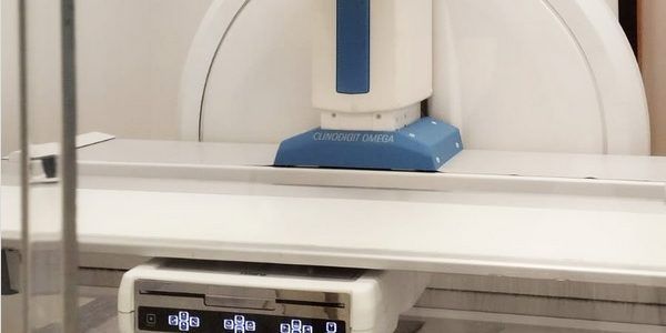 Radiologia di Chiaravalle, installata una nuova strumentazione per la densitometria ossea (Moc)