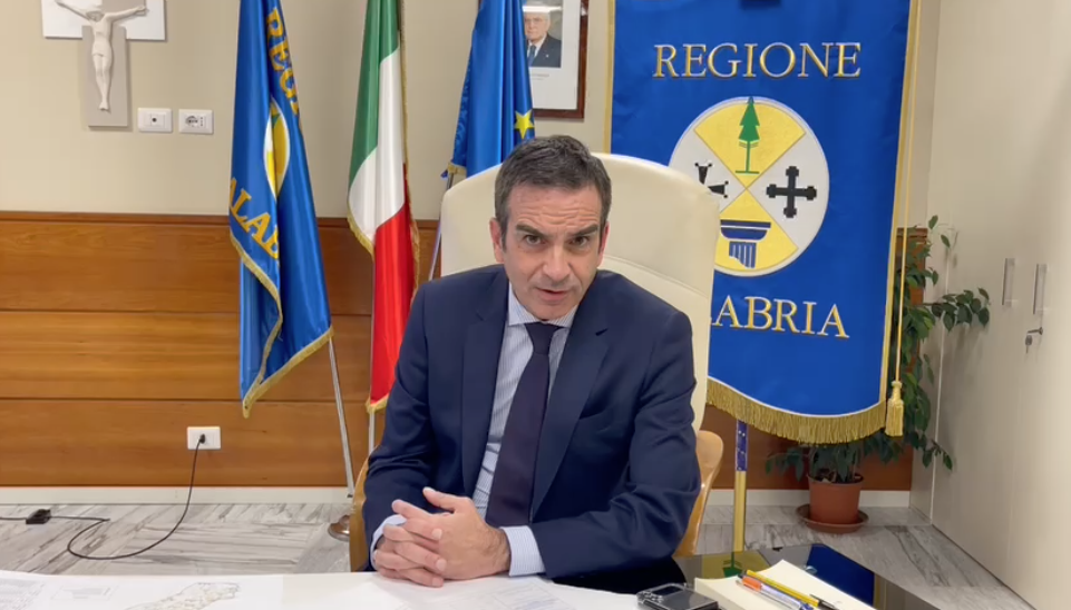 Sacal, conclusa la trattativa: la Regione gestirà gli aeroporti calabresi – VIDEO