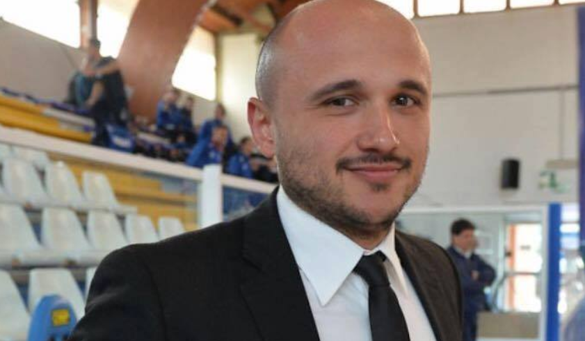 Pirossigeno Cosenza, nuova era in panchina: Alfredo Paniccia è il nuovo allenatore – VIDEO