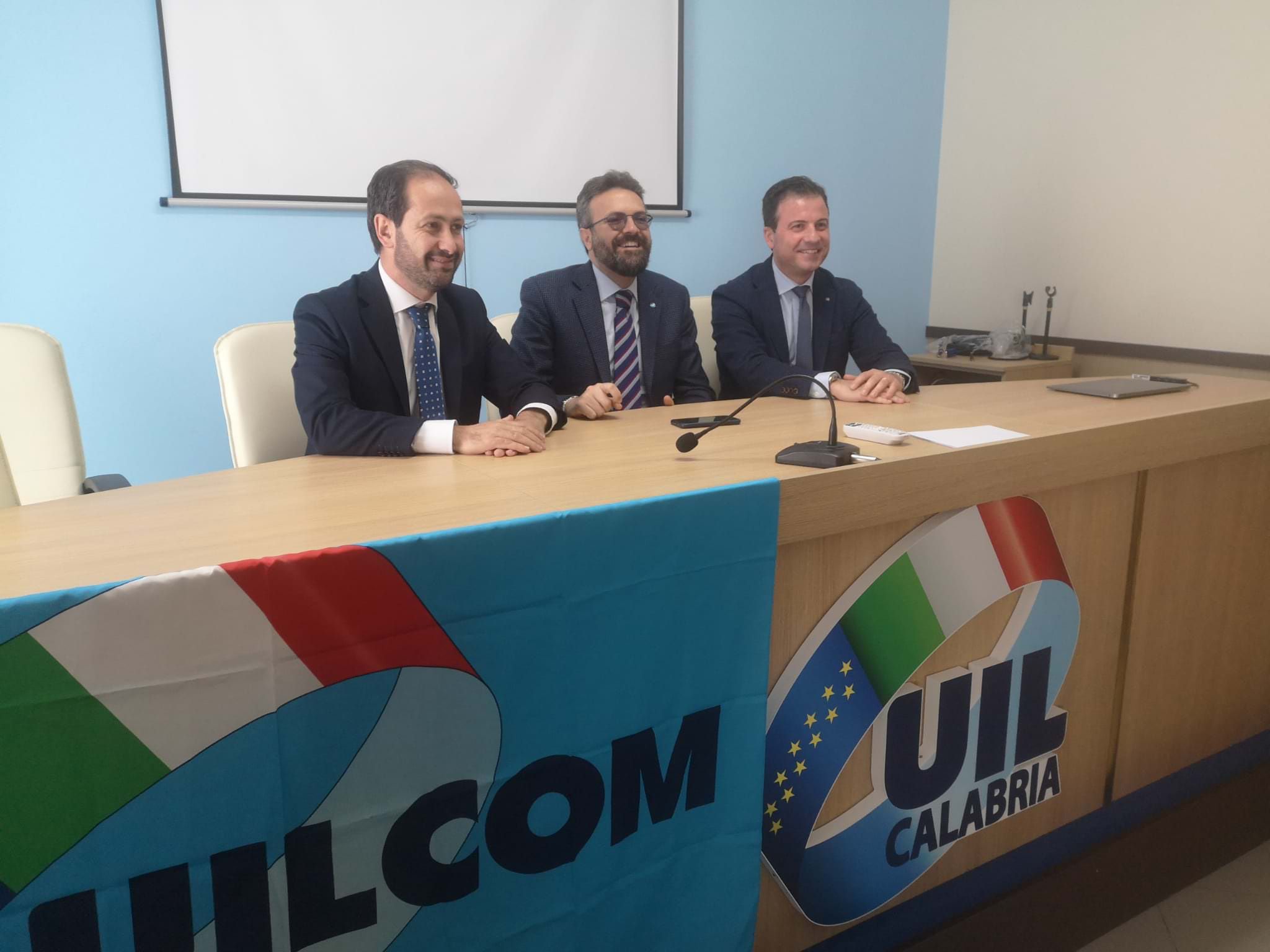 «La crisi dei call center riguarda 6mila giovani, chiediamo risposte alla politica» – VIDEO