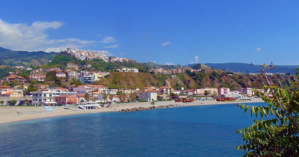 Belvedere Marittimo, rubinetti a secco. «Impossibile fare una doccia»