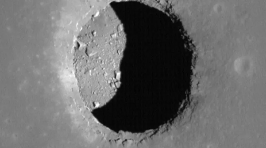 Tunnel e grotte: il “lato sotterraneo” della Luna