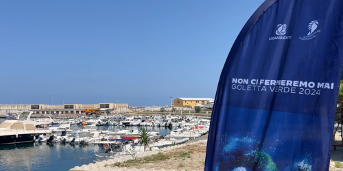 goletta verde mare inquinato