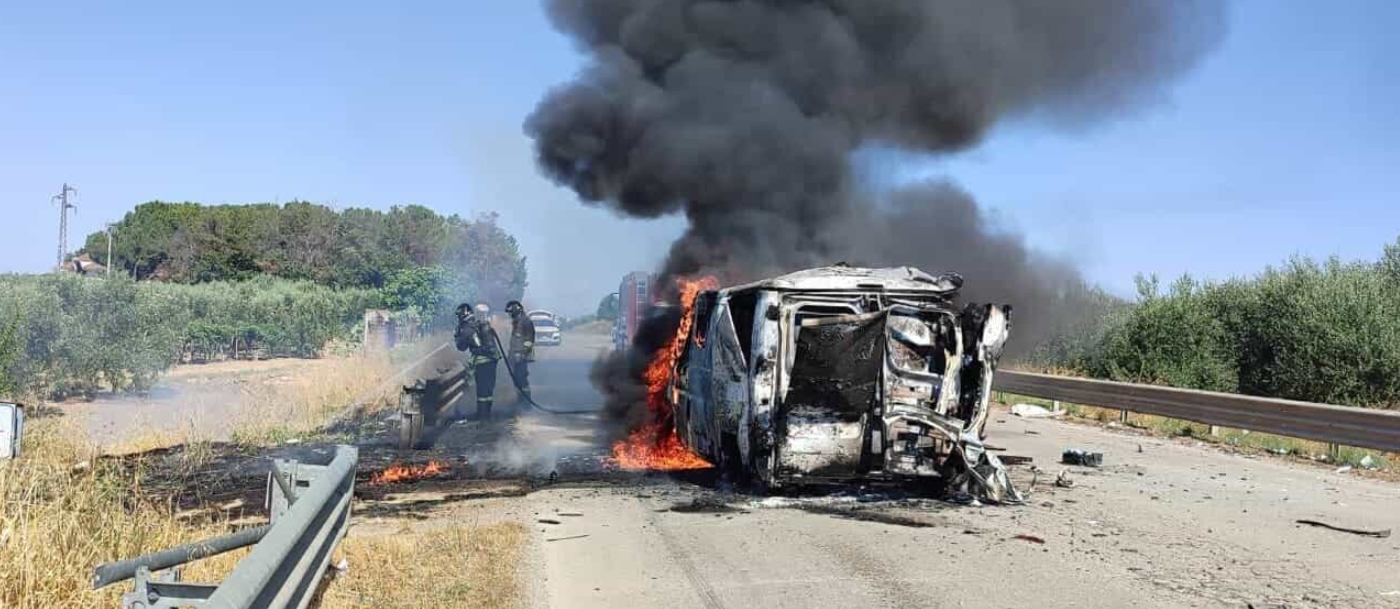 Assalto armato a un portavalori, banditi in fuga