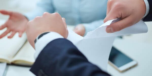 Licenziata per aver utilizzato i permessi sindacali. Filcams Cgil: «Siamo alla barbarie»