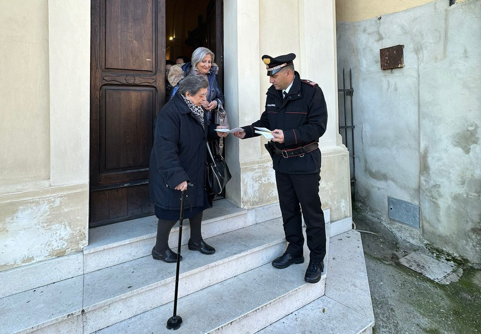 Truffe agli anziani, nel Cosentino la campagna di sensibilizzazione dei carabinieri