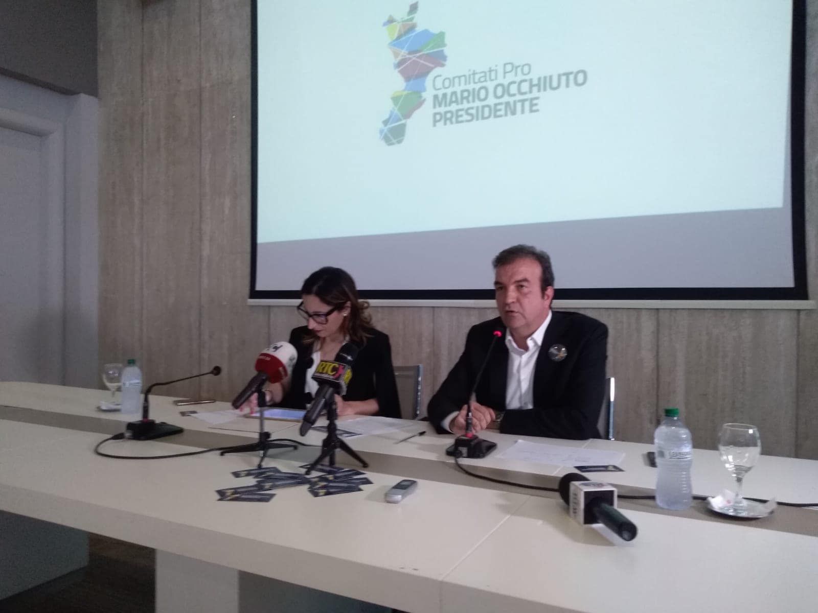 Regionali, Occhiuto presenta i comitati civici e avverte Lega e Fdi: «Noi andiamo avanti»