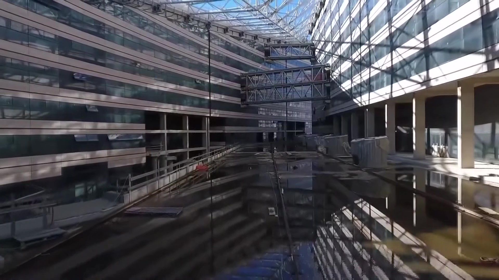 Palazzi di Giustizia. La “maledizione” delle due storiche incompiute – ANTEPRIMA