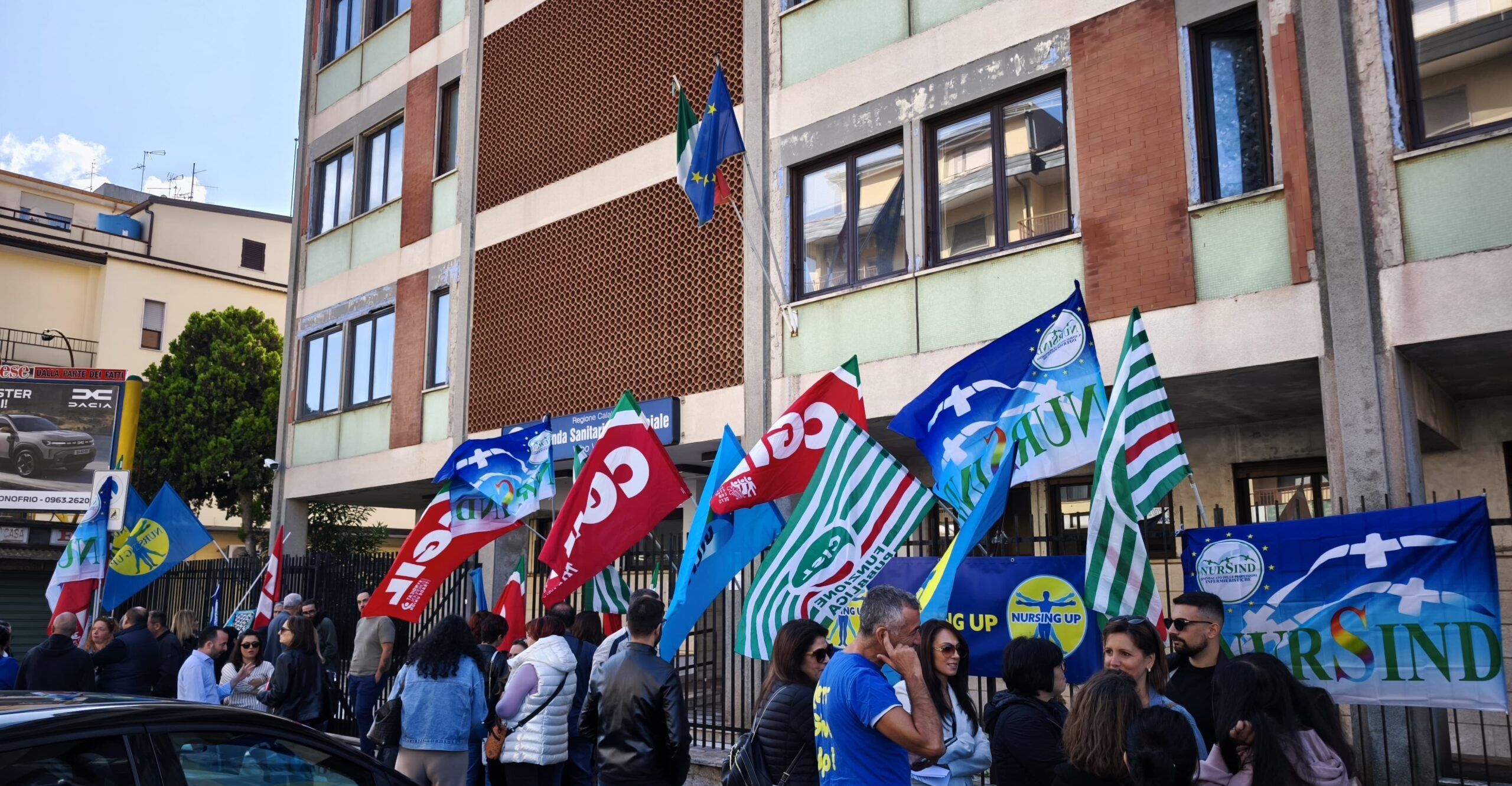 Vibo, i sindacati chiedono incontro all’Asp per il «reintegro e la stabilizzazione» dei precari Covid