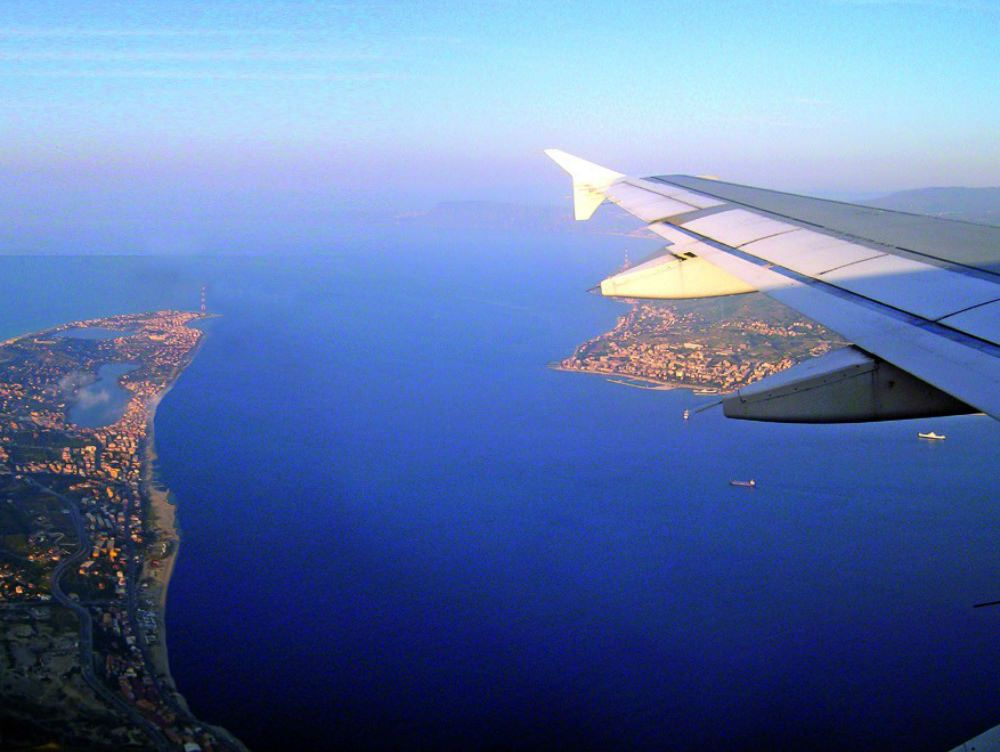 Le due ricette di Confindustria per l’aeroporto di Reggio