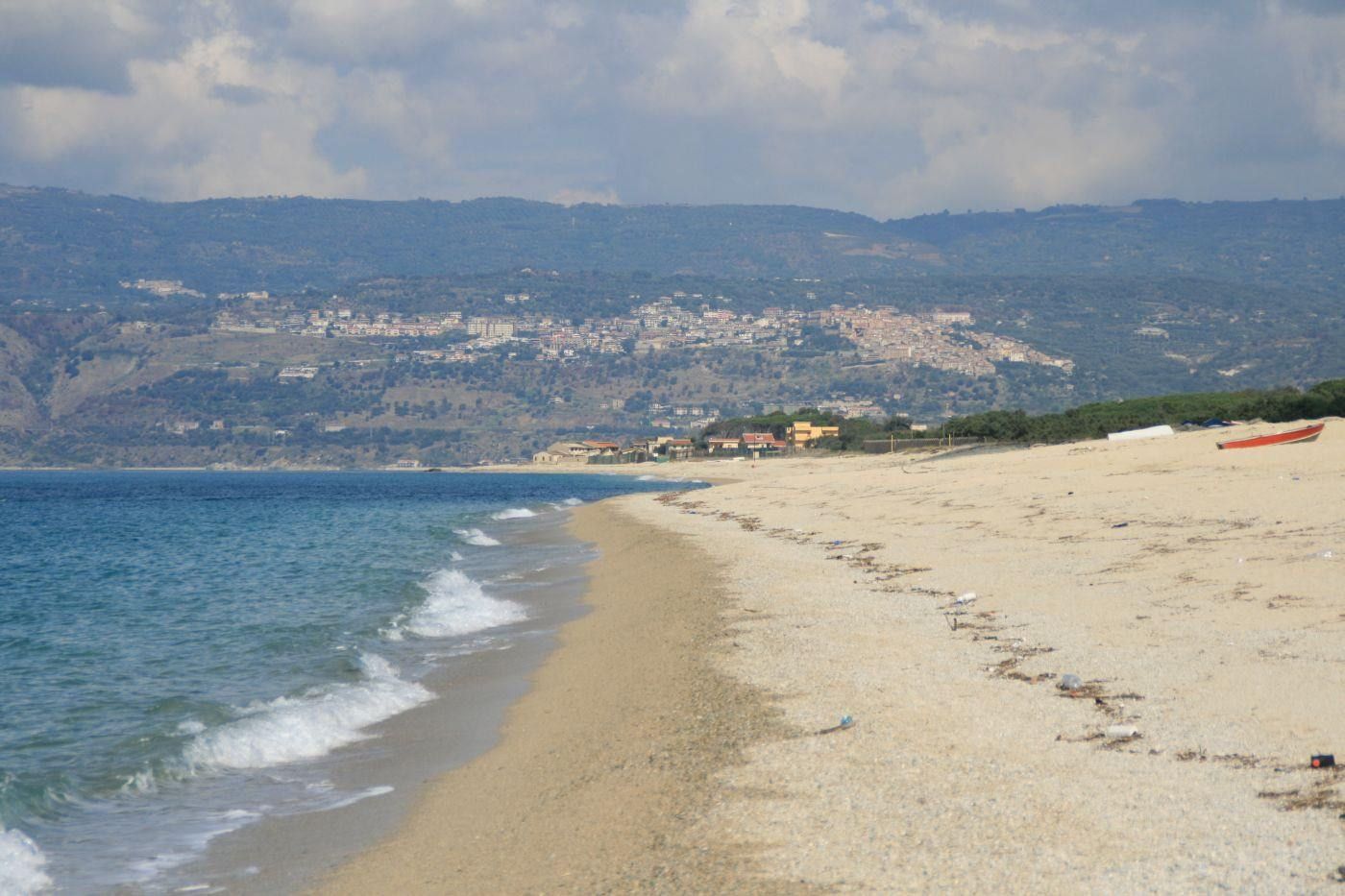 L’Arpacal: mare inquinato a San Ferdinando