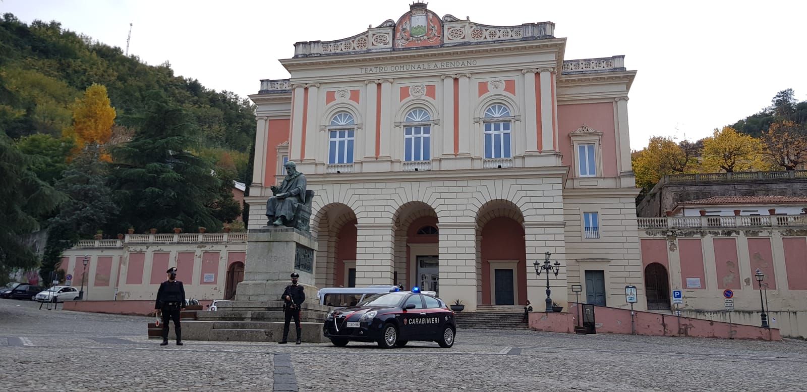 In auto con 200 grammi di hashish, arrestato un 26enne a Cosenza