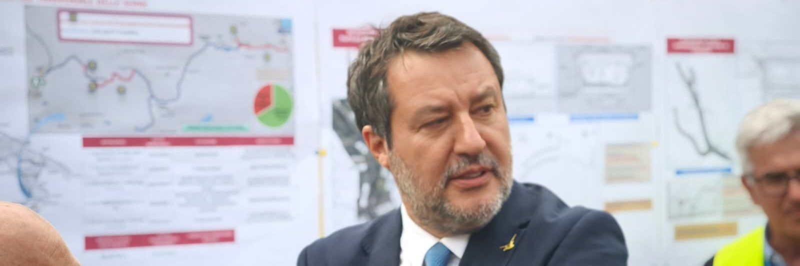 Lega, resa dei conti al congresso: Romeo attacca, Salvini tace