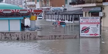 Maltempo, anche domani resteranno chiuse tutte le scuole di Catanzaro