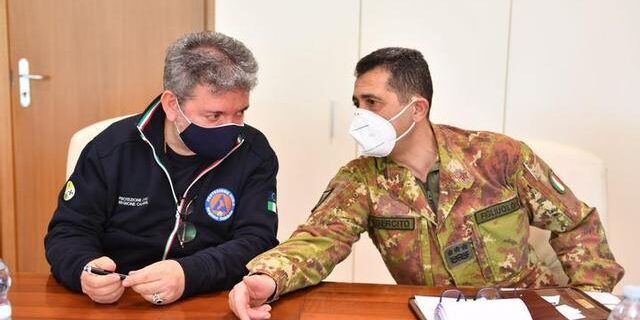 Figliuolo: «Contento di quanto si sta facendo qui in Calabria» – VIDEO