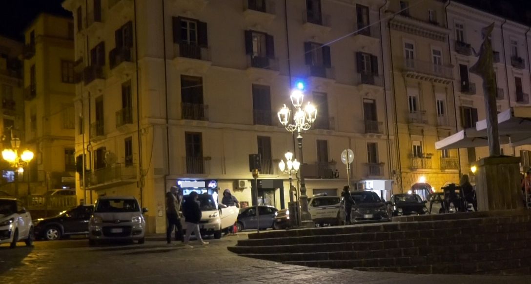 Lamezia, alcolici venduti a minori: chiuso per venti giorni un locale della movida