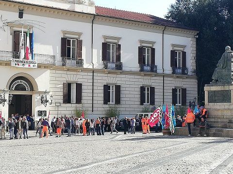 Cosenza, niente liquidità: "congelate" le casse della provincia