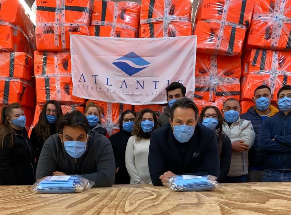 A Santa Cristina la prima azienda che produce mascherine