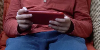 Corecom Calabria, 3.483 firme per limitare l’accesso dei minori ai siti per adulti