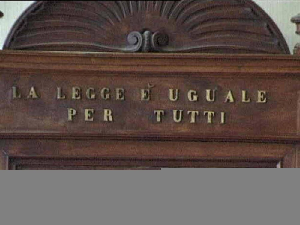 Ucciso nella sua casa nel 2008, assolto l`amante della moglie