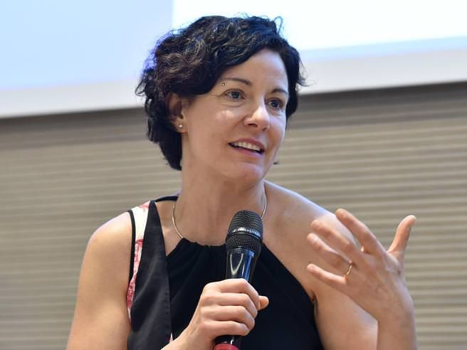 Cittadinanza onoraria di Diamante per il ministro Paola Pisano