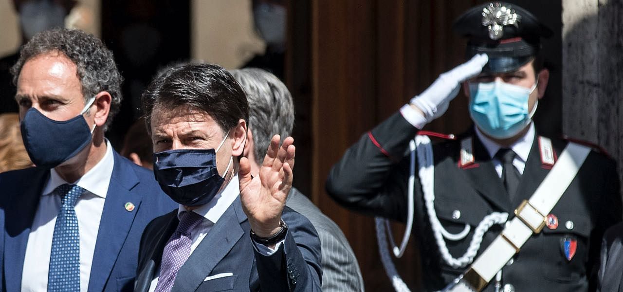 La mascherina di Conte è griffata Talarico