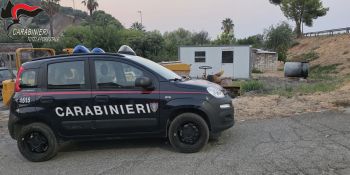 Deposito incontrollato di rifiuti sul suolo comunale: denunciato il titolare di un’officina a Montegiordano