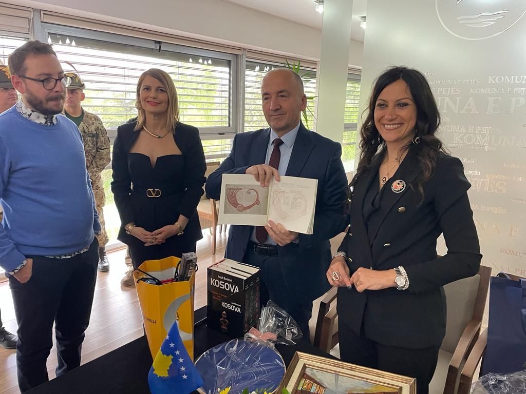 Kosovo, firmato il Patto di amicizia tra la Provincia di Cosenza e la città di Peja – VIDEO