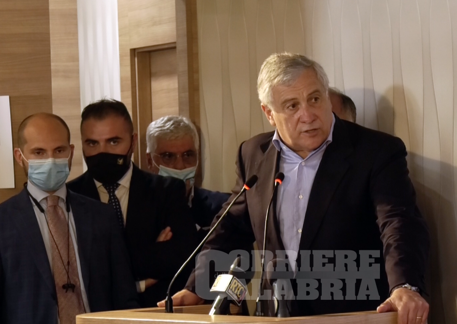 Forza Italia, aderiscono 200 amministratori locali delle province di Roma e Reggio Calabria