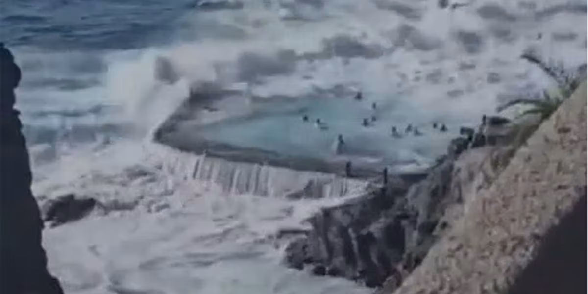 Tenerife, onda anomala travolge i turisti: quattro morti