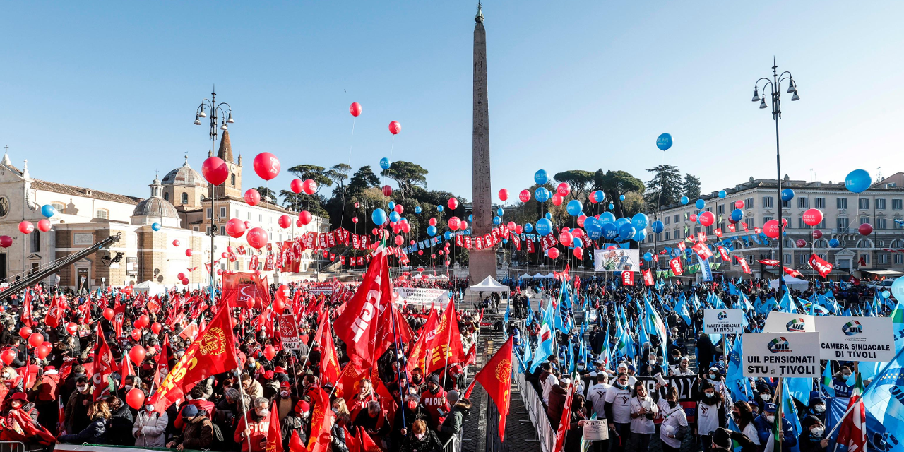 Cgil e Uil in piazza contro la manovra: «Politica lontana dal Paese»