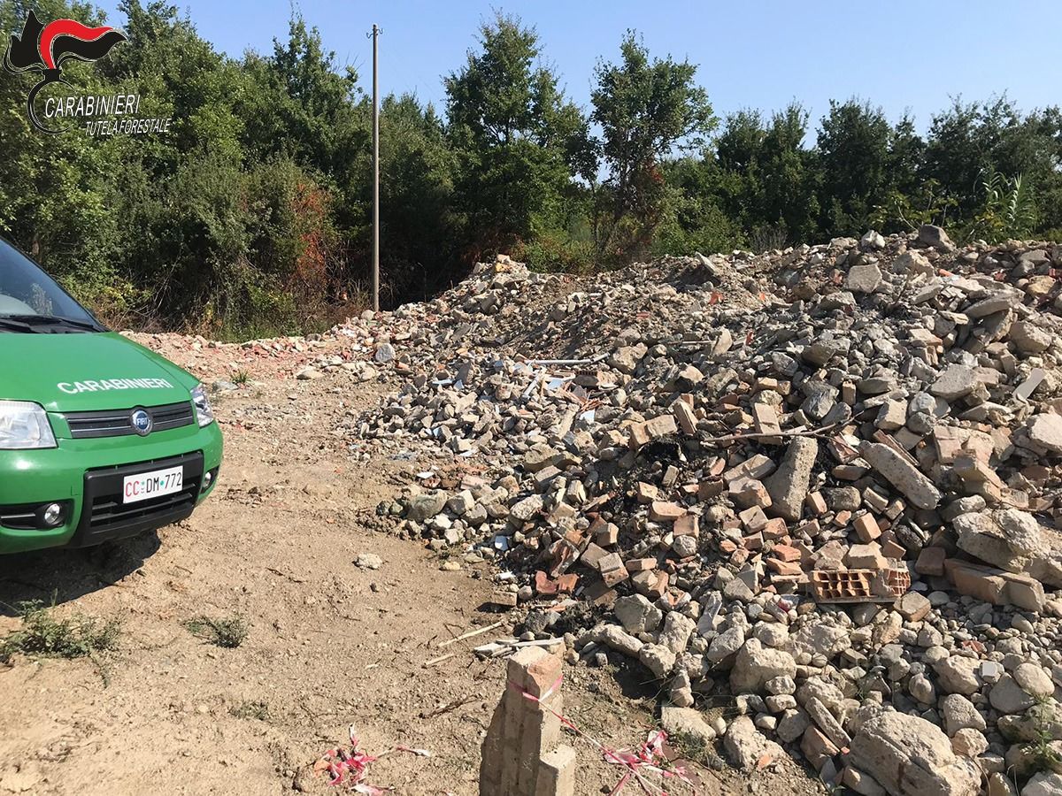 Rota Greca, sequestrati 200 metri cubi di rifiuti smaltiti illecitamente