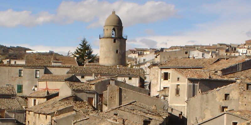 Decesso Covid a Campana, il Comune proclama il lutto cittadino