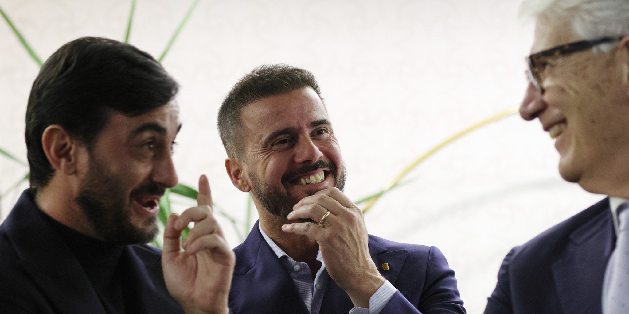 Il Catanzaro pensa al Frosinone ma guarda anche al mercato: pochi innesti e valutazioni sulle uscite